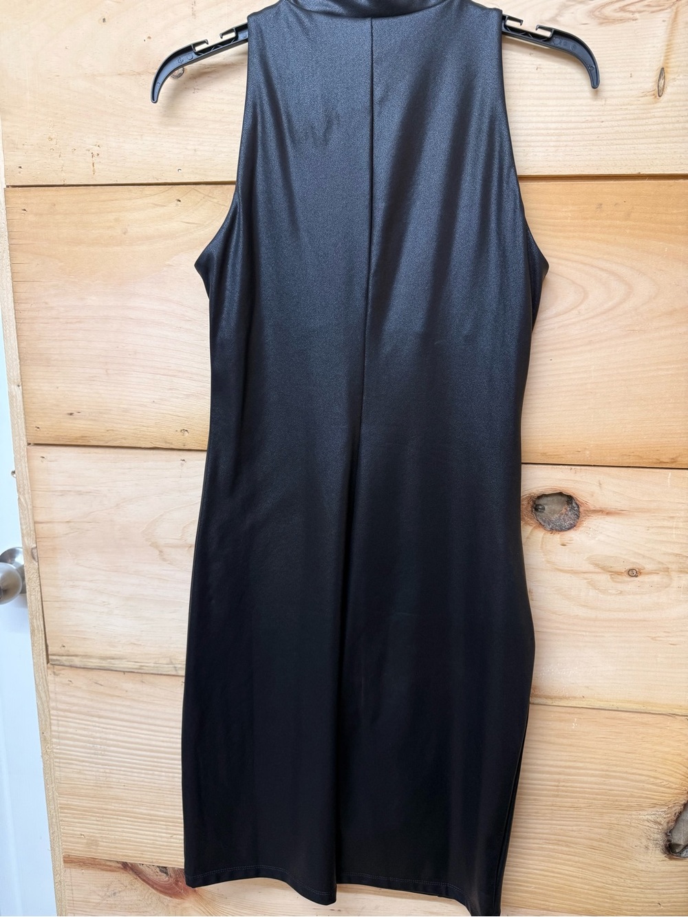 Black Zip-Front Mini Dress with Sculpting Silhouette - Picture 7 of 8